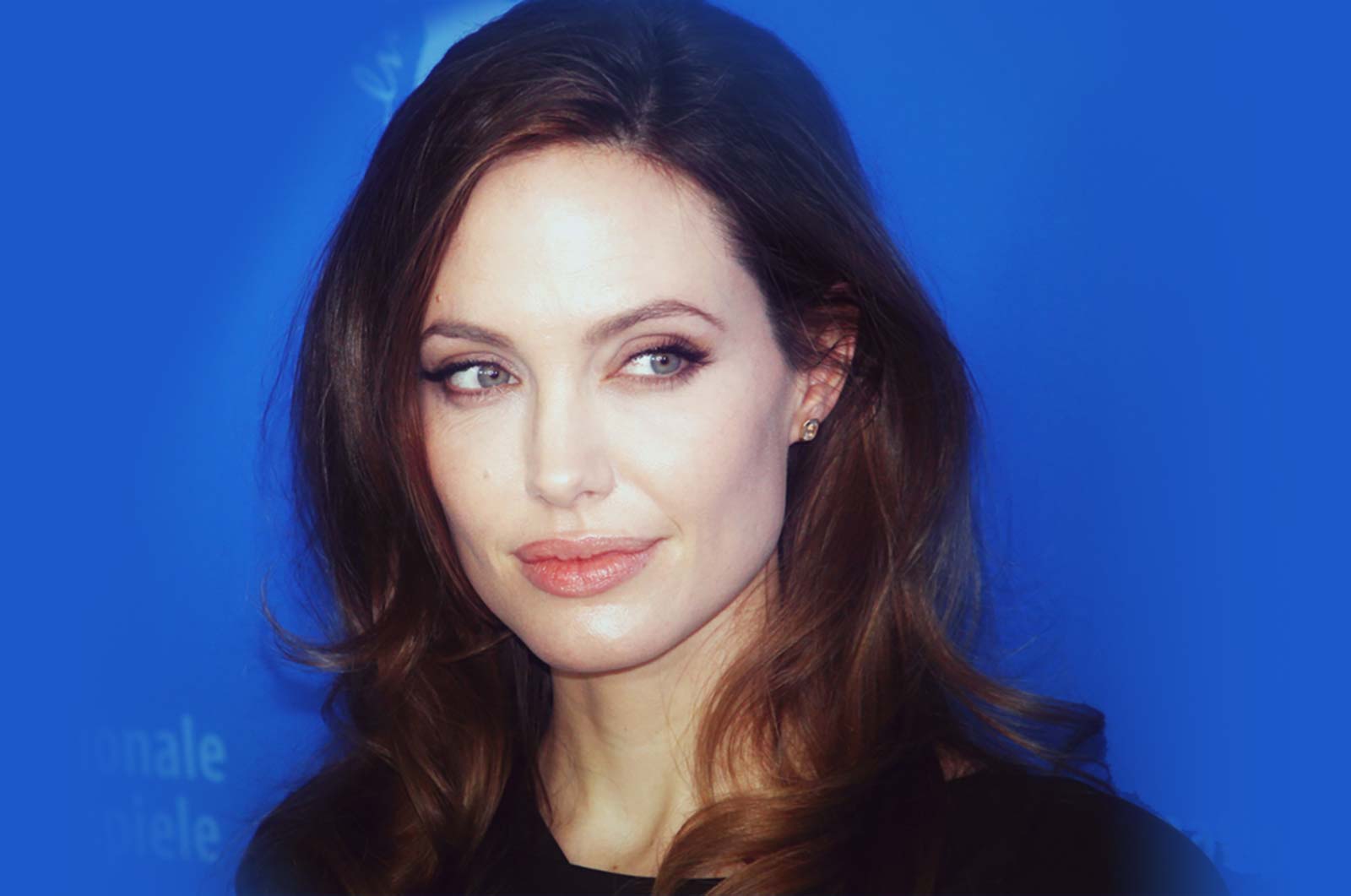 Did You Hear the New Rumors About Angelina Jolie's Boyfriend!? - David Wygant